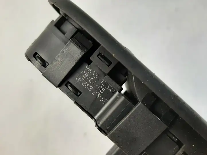 Peugeot 307 (2005 - 2008) 96531123XT Блок кнопок стеклоподъемников — фото 4