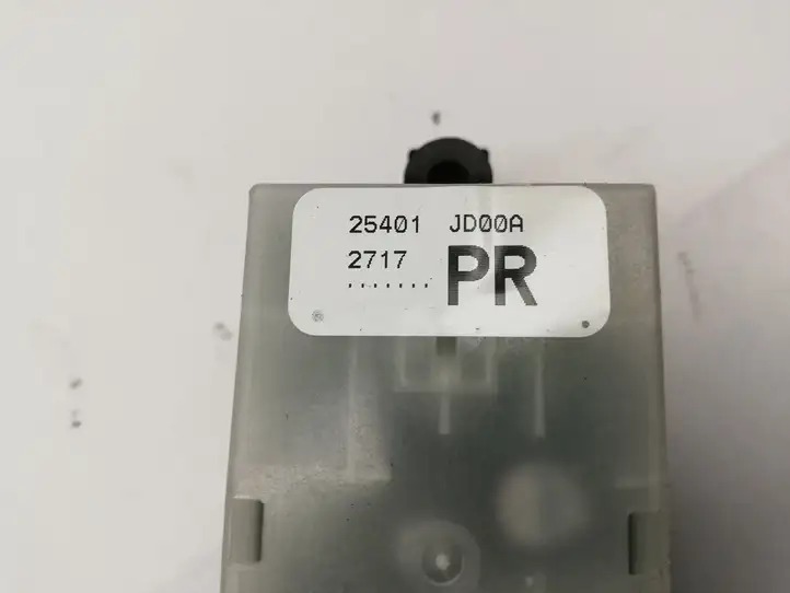 Nissan Qashqai (2010 - 2013) 25401JD00A Кнопка стеклоподъемников — фото 4
