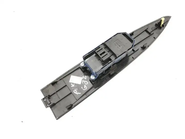 Toyota Avensis T270 (2009 - 2012) 7423205190 Блок кнопок стеклоподъемников — фото 2