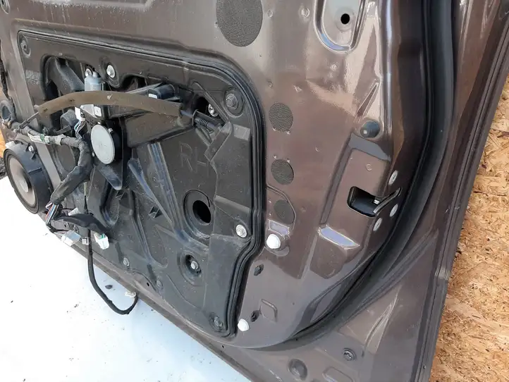 Nissan X-Trail T31 (2007 - 2014) Дверь — фото 4