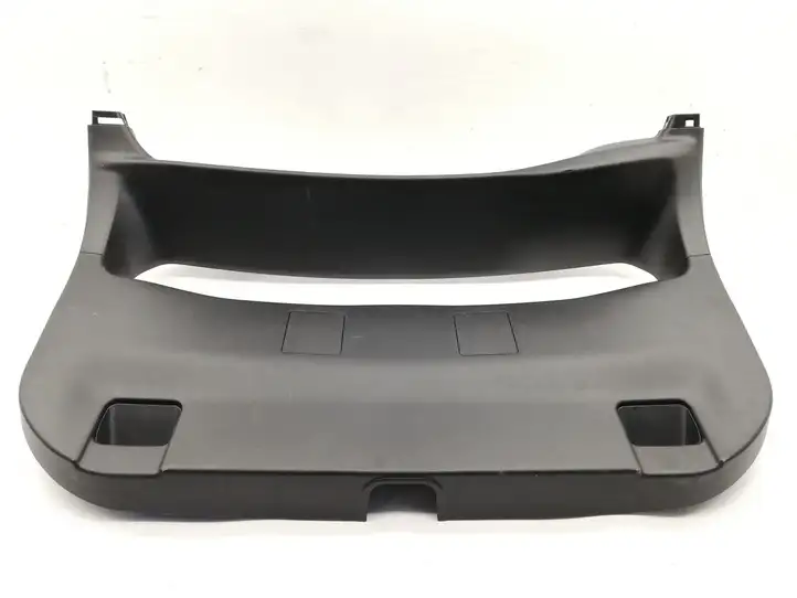 Toyota Prius (XW30) (2009 - 2015) 6775047020 Обшивка багажника — фото 1