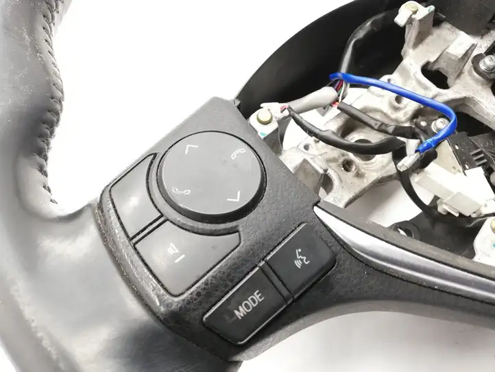 Toyota Auris E180 (2012 - 2018) Руль — фото 4