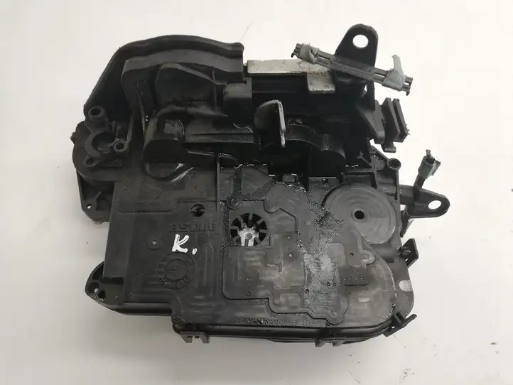 BMW 3 E90 E91 (2005 - 2012) 7059973 Замок ручки двери — фото 1