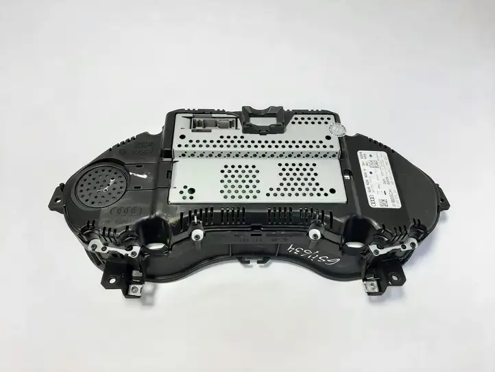 Audi A6 C7 (2011 - 2014) 4G8920900H Спидометр — фото 3