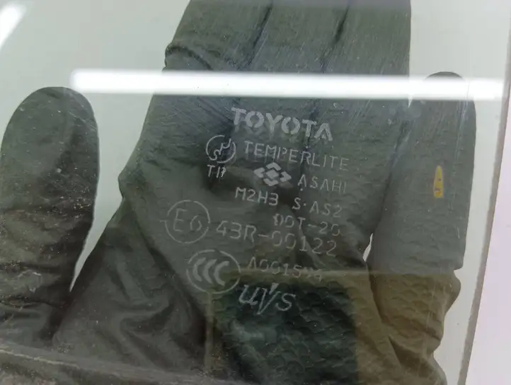 Toyota Prius (XW20) (2003 - 2009) E643R00122 Стекло задней двери — фото 2