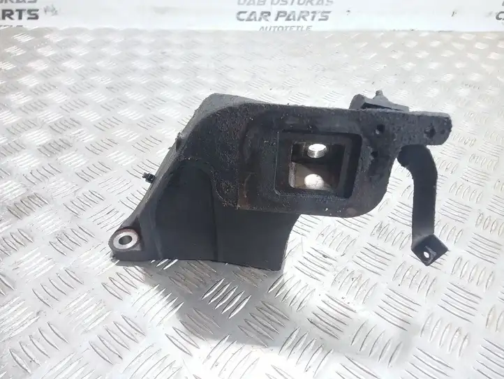 Land Rover Range Rover L322 (2005 - 2009) 6H436037AB Кронштейн двигателя — фото 1