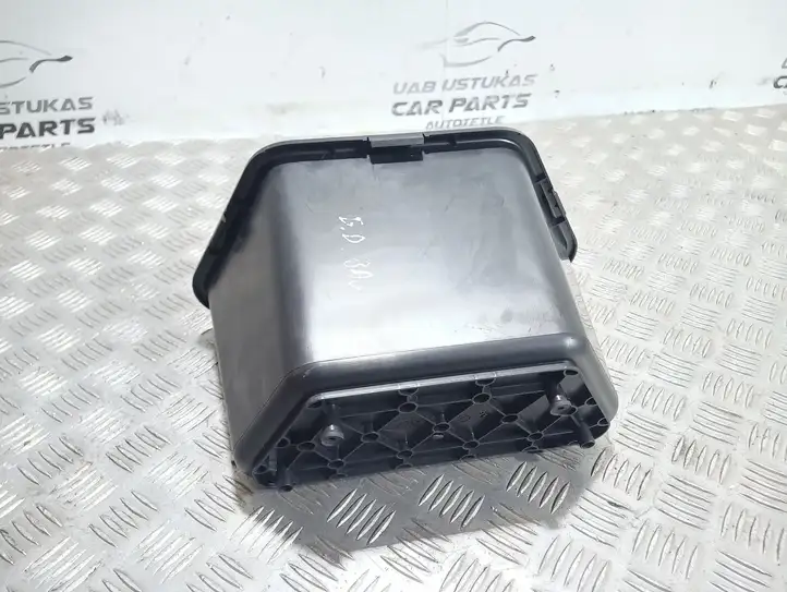 Land Rover Range Rover L322 (2005 - 2009) 8263717 Ящик для хранения в багажнике — фото 2