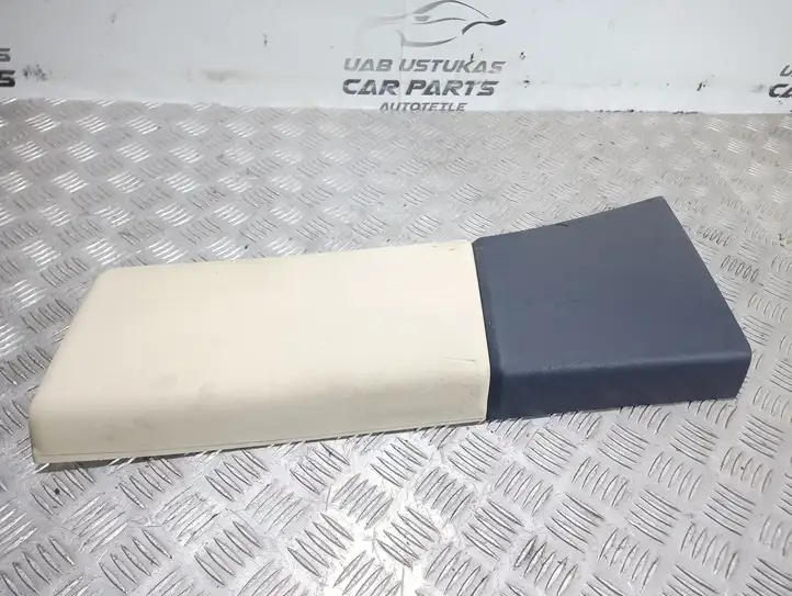 Land Rover Range Rover L322 (2005 - 2009) 8268851 Нижняя обшивка стойки B — фото 1