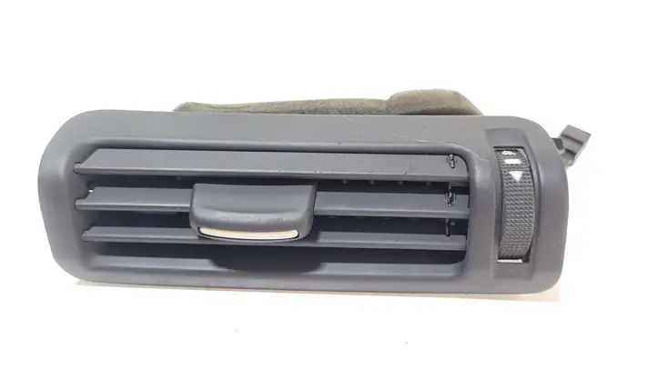 Audi A6 S6 C6 4F (2004 - 2008) 4F0819383A Боковой воздушный дефлектор — фото 1