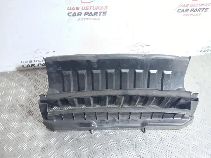 Land Rover Discovery 3 - LR3 (2004 - 2009) DXJ500091 Дифузор радиатора — фото 2