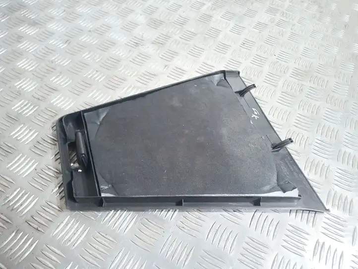 Land Rover Discovery 3 - LR3 (2004 - 2009) ERS500090 Прочая отделка багажника — фото 2