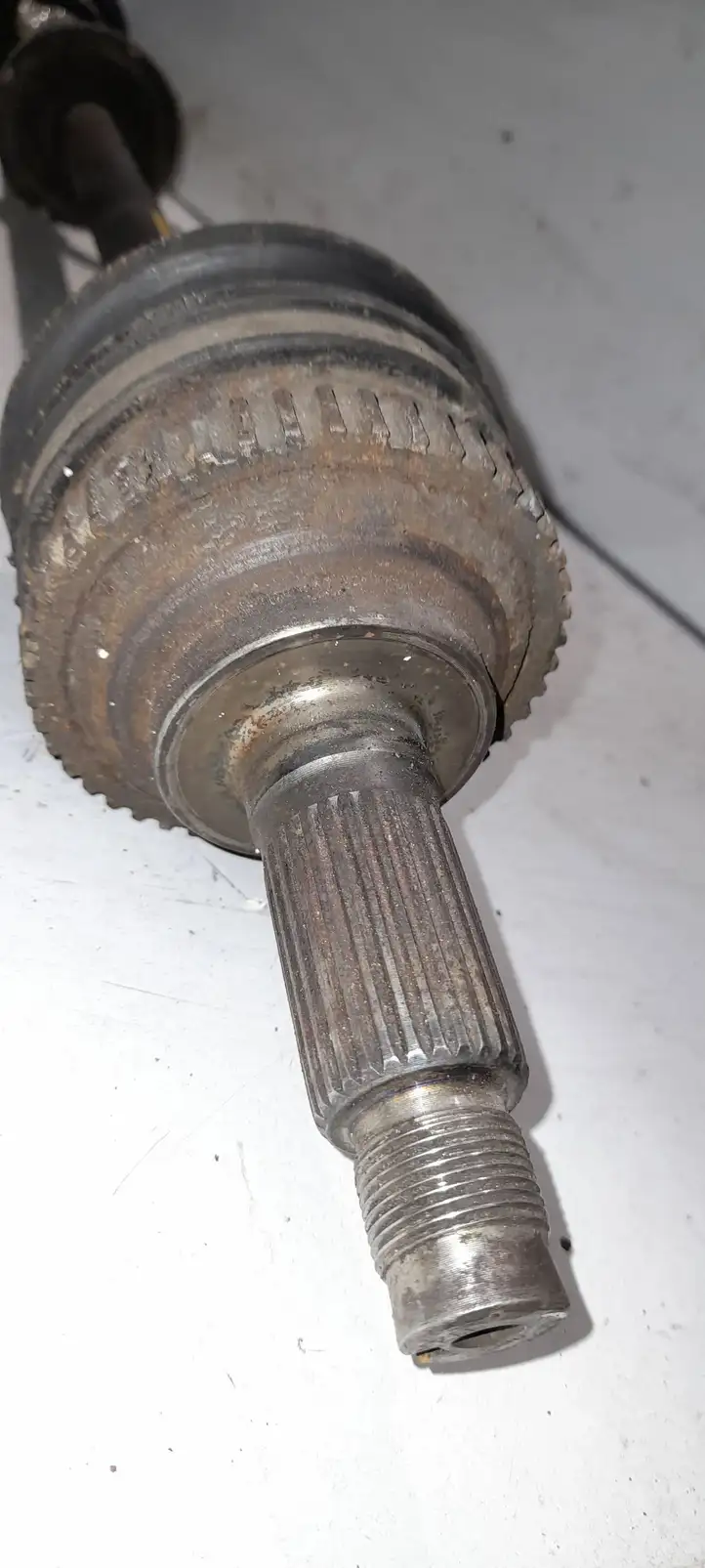 Kia Carens    Передняя полуось