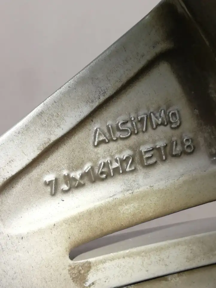 Volkswagen Golf VII (2013 - 2019)  5H0601025 Обод (ободья) колеса из легкого сплава R 16