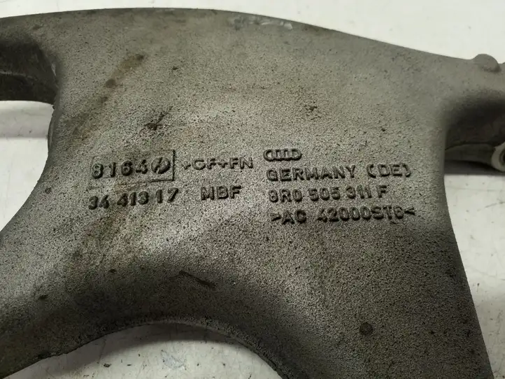 Porsche Macan (2014 - 2018)  8R0505311F Вилы