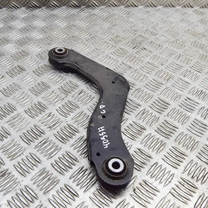 Volvo XC40 (2017 - )  32221134 Вилы