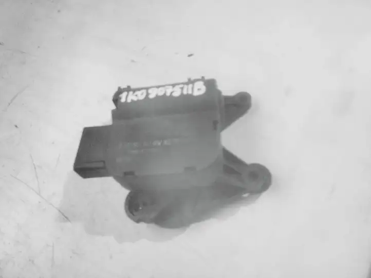 Volkswagen PASSAT B6 (2005 - 2010)  1K0907511B Двигатель задвижки потока воздуха