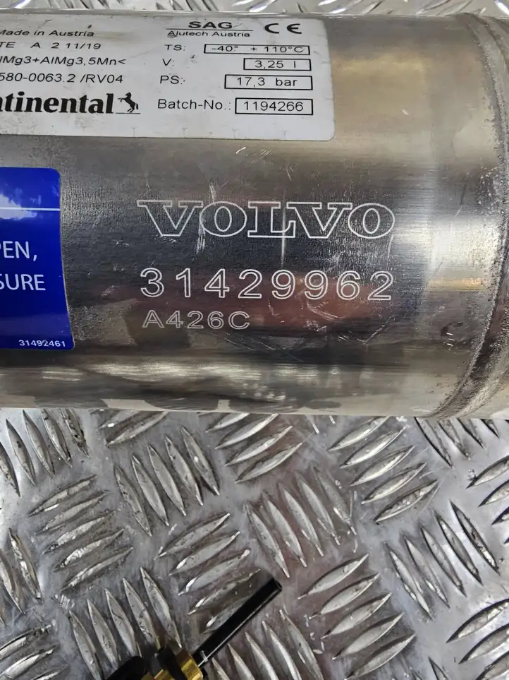 Volvo XC60 (2017 - ) 31429962 Ресивер пневмоподвески — фото 4