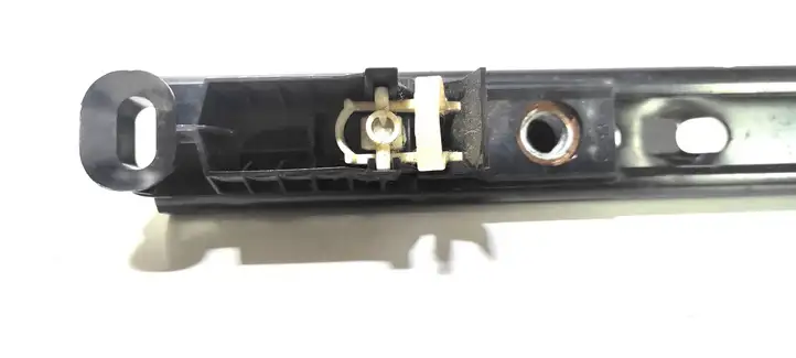 Land Rover Discovery 3 - LR3 (2004 - 2009) 532092200 Регулятор ремня безопасности — фото 3