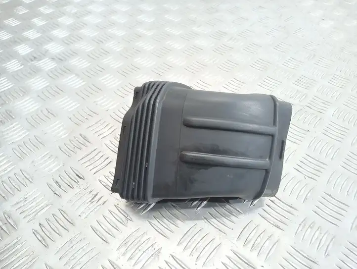 Audi A6 S6 C6 4F (2004 - 2008) 4F0129739B Детали воздухозаборника — фото 1
