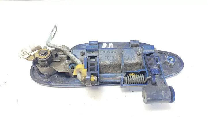 Toyota Yaris (2003 - 2005) 7933 Наружная ручка двери — фото 3