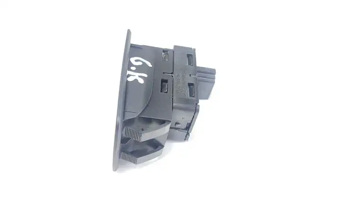 BMW 1 E81 E87 (2004 - 2011) 6945874 Кнопка стеклоподъемников — фото 2
