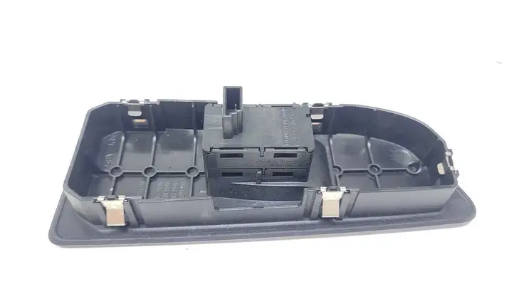 BMW 1 E81 E87 (2004 - 2011) 6970247 Кнопка стеклоподъемников — фото 3