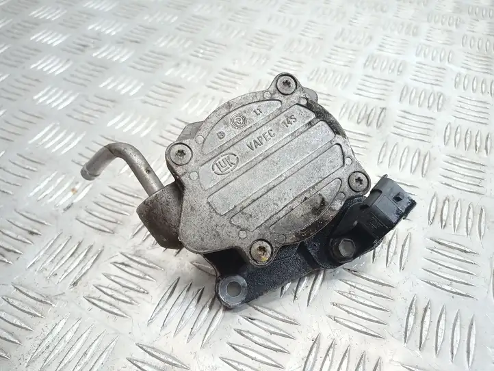 Toyota Yaris (2003 - 2005) 14100451 Вакуумный насос — фото 2