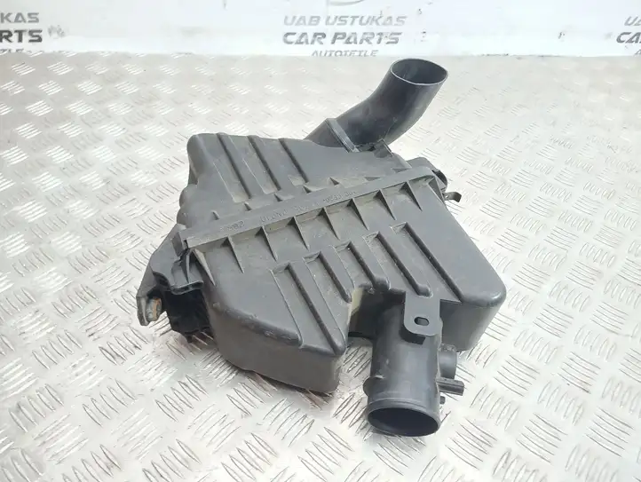 Toyota Yaris (2003 - 2005) 177010N010 Корпус воздушного фильтра — фото 1