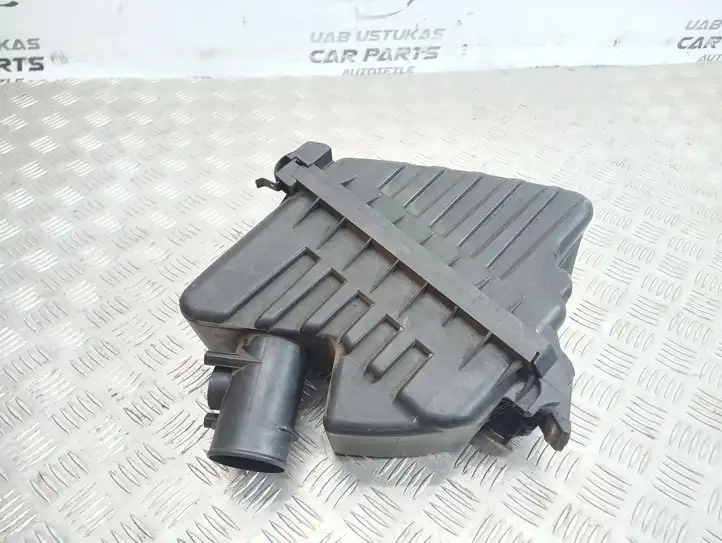 Toyota Yaris (2003 - 2005) 177010N010 Корпус воздушного фильтра — фото 2