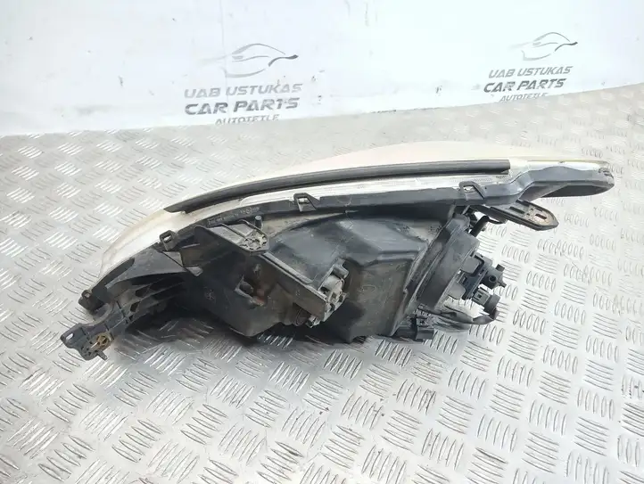 Mitsubishi Lancer (2003 - 2007) Передняя фара — фото 3