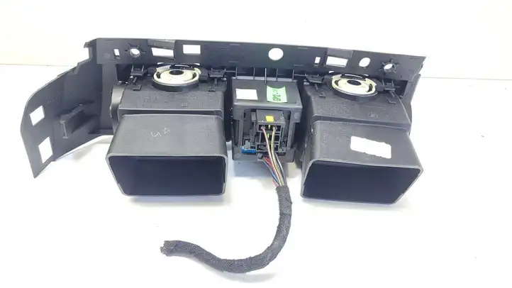Opel Meriva A (2002 - 2006) 464652911 Центральный воздушный дефлектор — фото 4