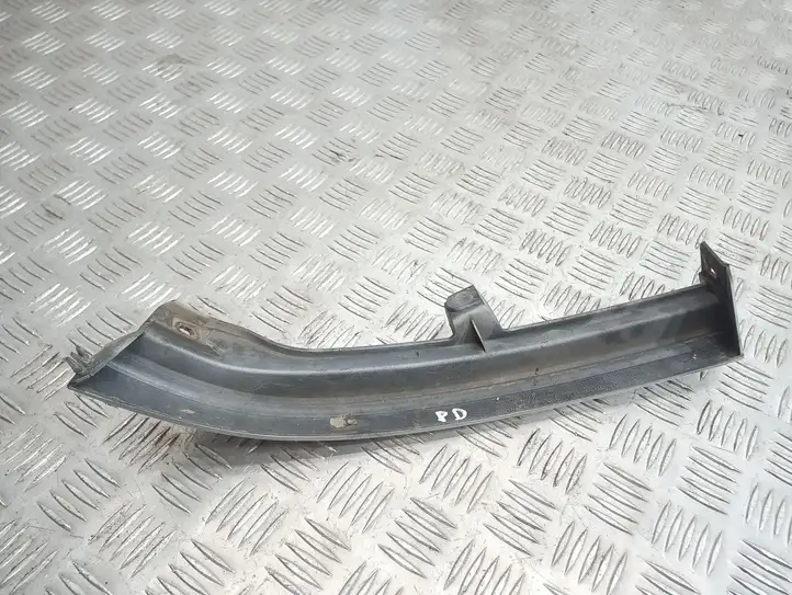Opel Zafira A (1999 - 2003) 90580652 Окантовка фары — фото 3