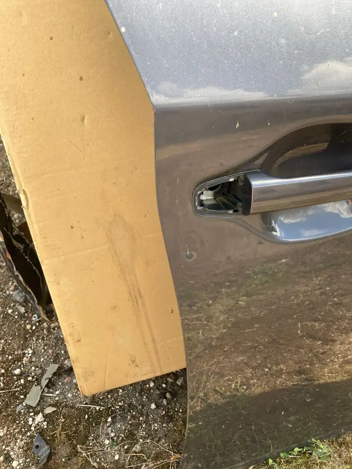 Toyota Prius (XW30) (2009 - 2015) Дверь — фото 3