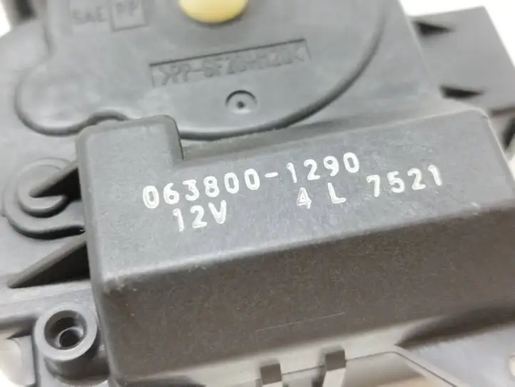 Honda Insight (2009 - 2011) 0638001290 Двигатель задвижки потока воздуха — фото 5