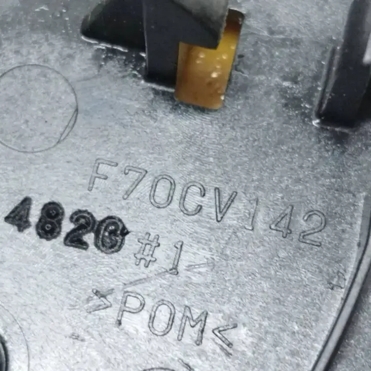 Toyota Prius (XW20) (2003 - 2009) F70CV142 Кнопки на рулевом колесе — фото 5