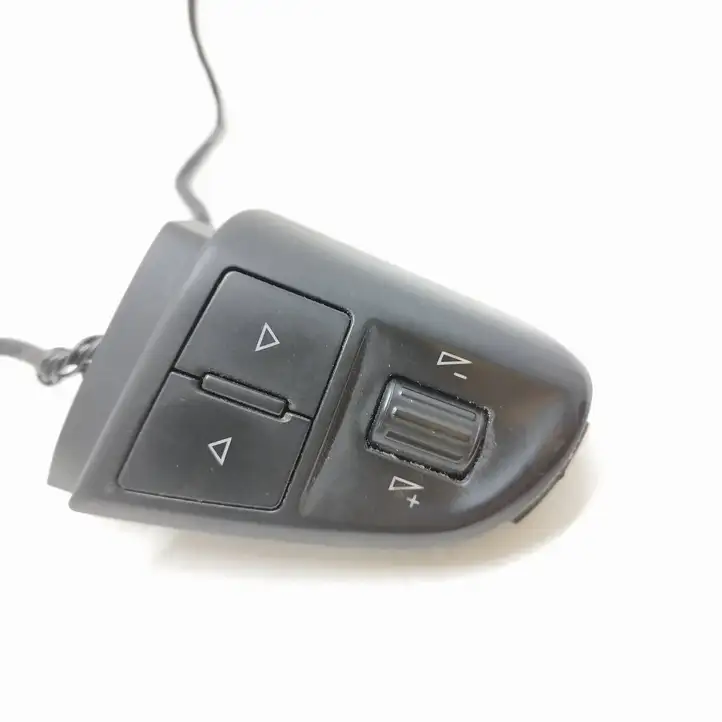 Skoda Octavia Mk2 (1Z) (2004 - 2013) 3T0959538 Кнопки на рулевом колесе — фото 3