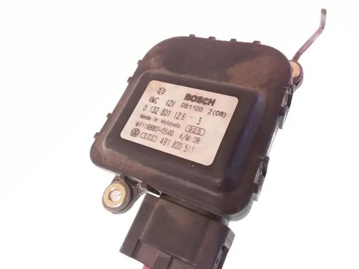 Audi A6 S6 C6 4F (2004 - 2008) 4B1820511 Двигатель задвижки потока воздуха — фото 1