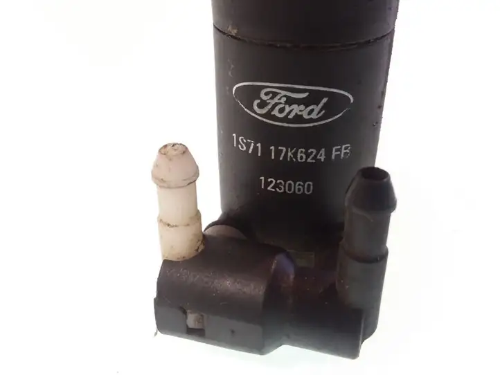 Ford Mondeo Mk III (2000 - 2007) 1S7117K624FB Насос омывателя стекла — фото 2