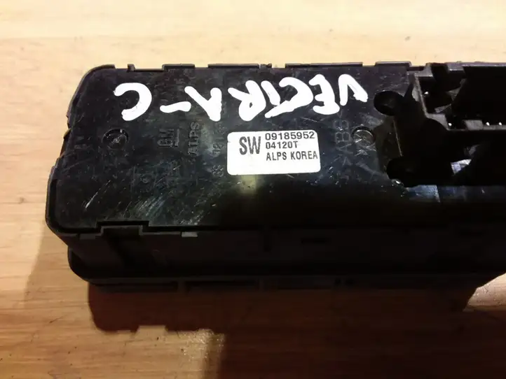 Opel Vectra C (2002 - 2005) 09185952 Блок кнопок стеклоподъемников — фото 2