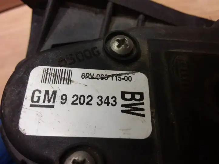 Opel Zafira A (1999 - 2003) 9202343 Педаль акселератора — фото 2