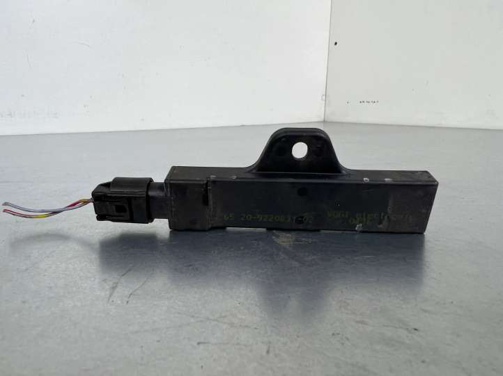 9220831 BMW 5 F10 F11 Interjero komforto antena