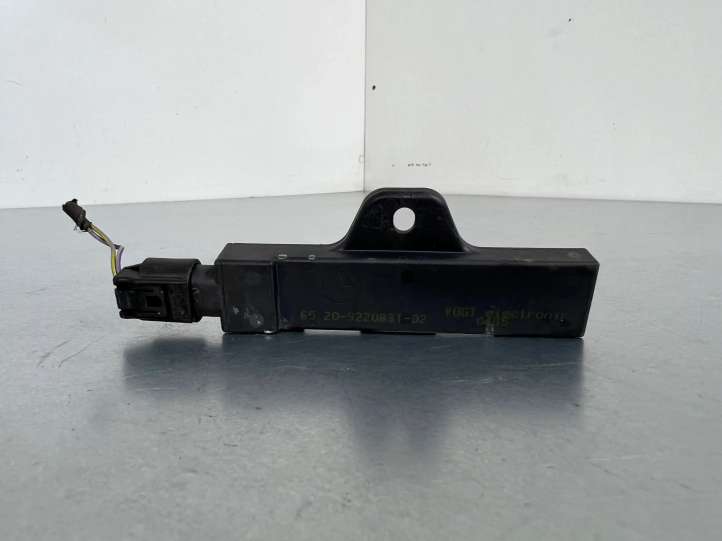 9220831 BMW 5 F10 F11 Interjero komforto antena