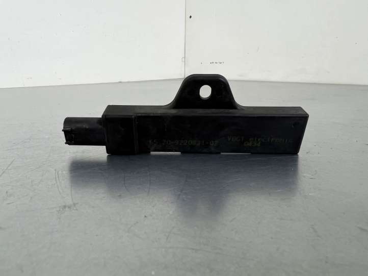 9220831 BMW 5 F10 F11 Interjero komforto antena