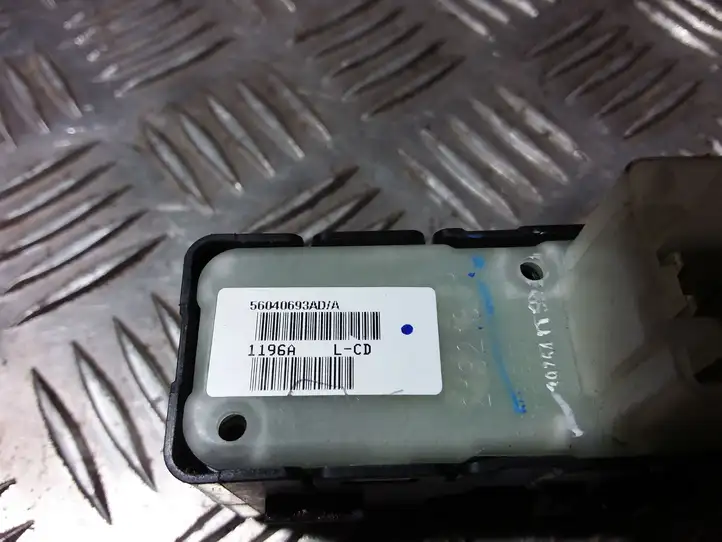 Dodge Caliber (2006 - 2012) 56040693AD Кнопка стеклоподъемников — фото 2
