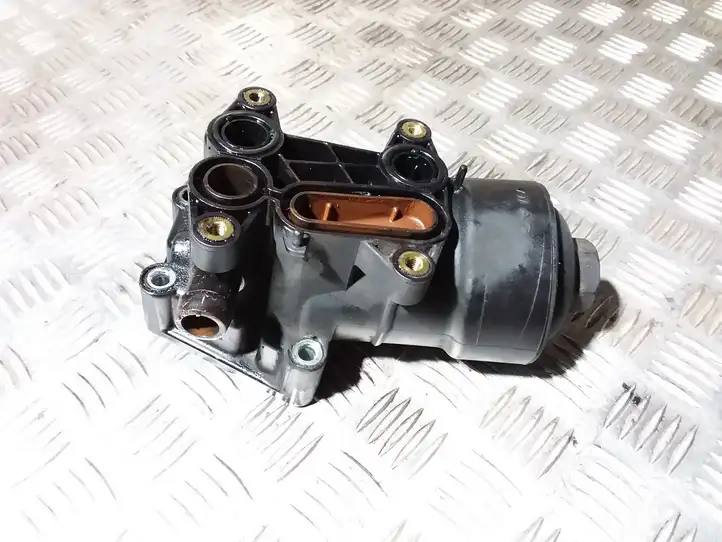 Audi A3/S3 8P (2008 - 2013) 03L115389C Кронштейн масляного фильтра — фото 2