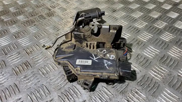 Audi A6 S6 C5 4B (2001 - 2004) 4B0839015G Замок задней двери — фото 1