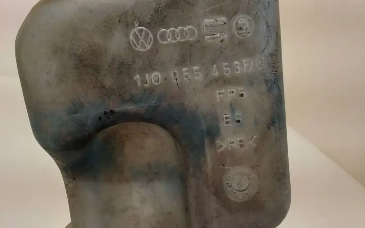 Audi A3/S3 8L (1996 - 2000) 1J0955453 Бачок омывателя стекла — фото 2