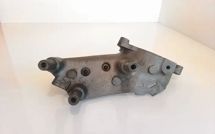 Porsche Cayenne (9PA) (2002 - 2010) 7L5131082 Кронштейн двигателя — фото 3