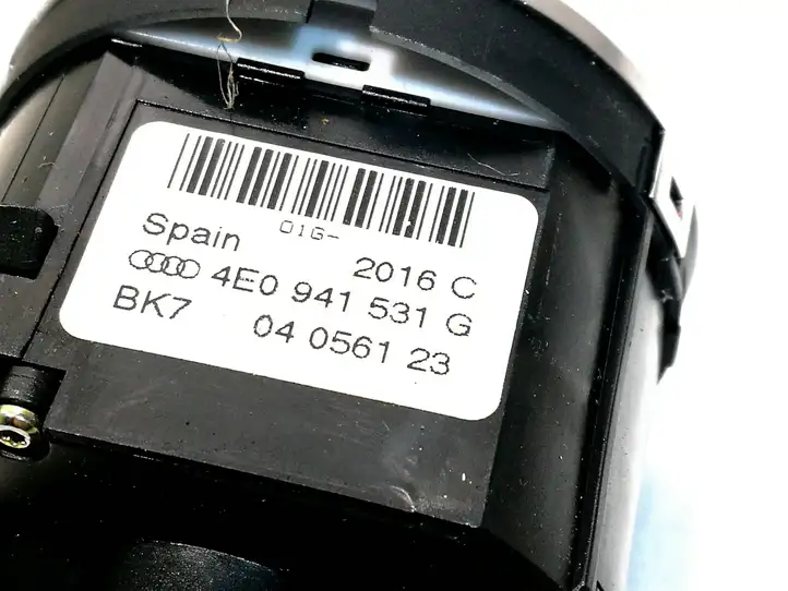 Audi A8 S8 D3 4E (2005 - 2007) 4E0941531G Включатель фонарей — фото 1