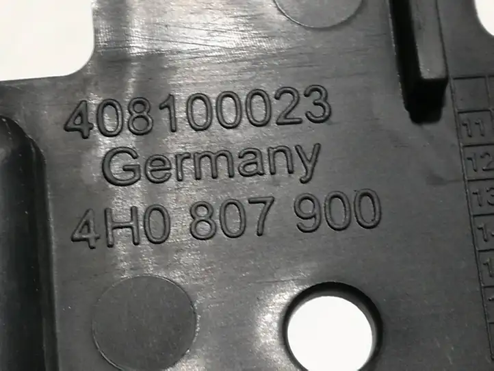 Audi A8 S8 D4 4H (2010 - 2014) 4H0807900 Кронштейн заднего бампера — фото 2